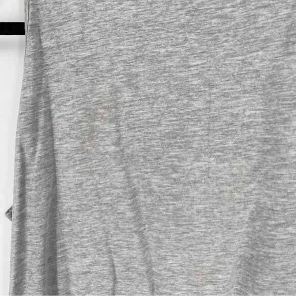 Man BooHoo Men Men’s Scoop Neck Gray Sleeveless Shirt size M - Picture 4 of 4